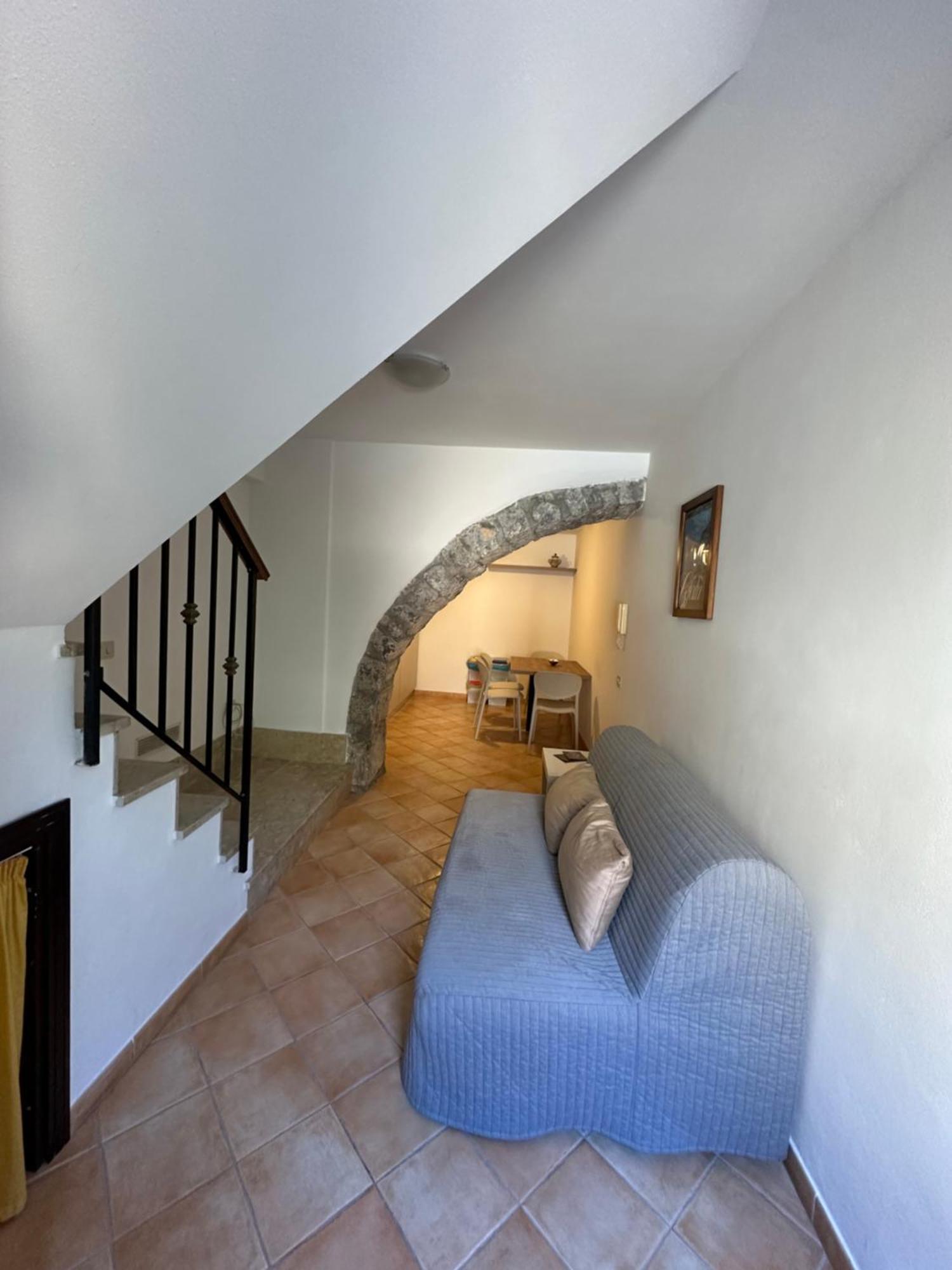 Domus Aurea Borgo House Apartment เชฟาลู ภายนอก รูปภาพ